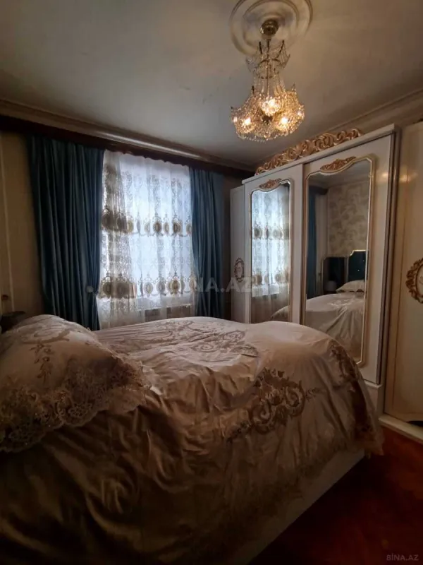 Satılır 4 otaqlı mənzil 100 m²