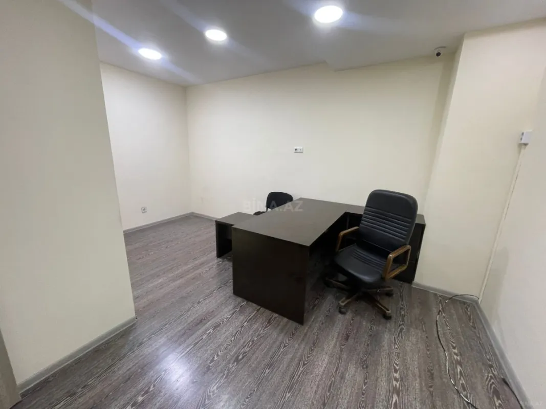 Kirayə verilir 5 otaqlı ofis 165 m²