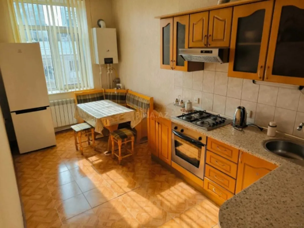 Kirayə verilir 2 otaqlı mənzil 65 m²