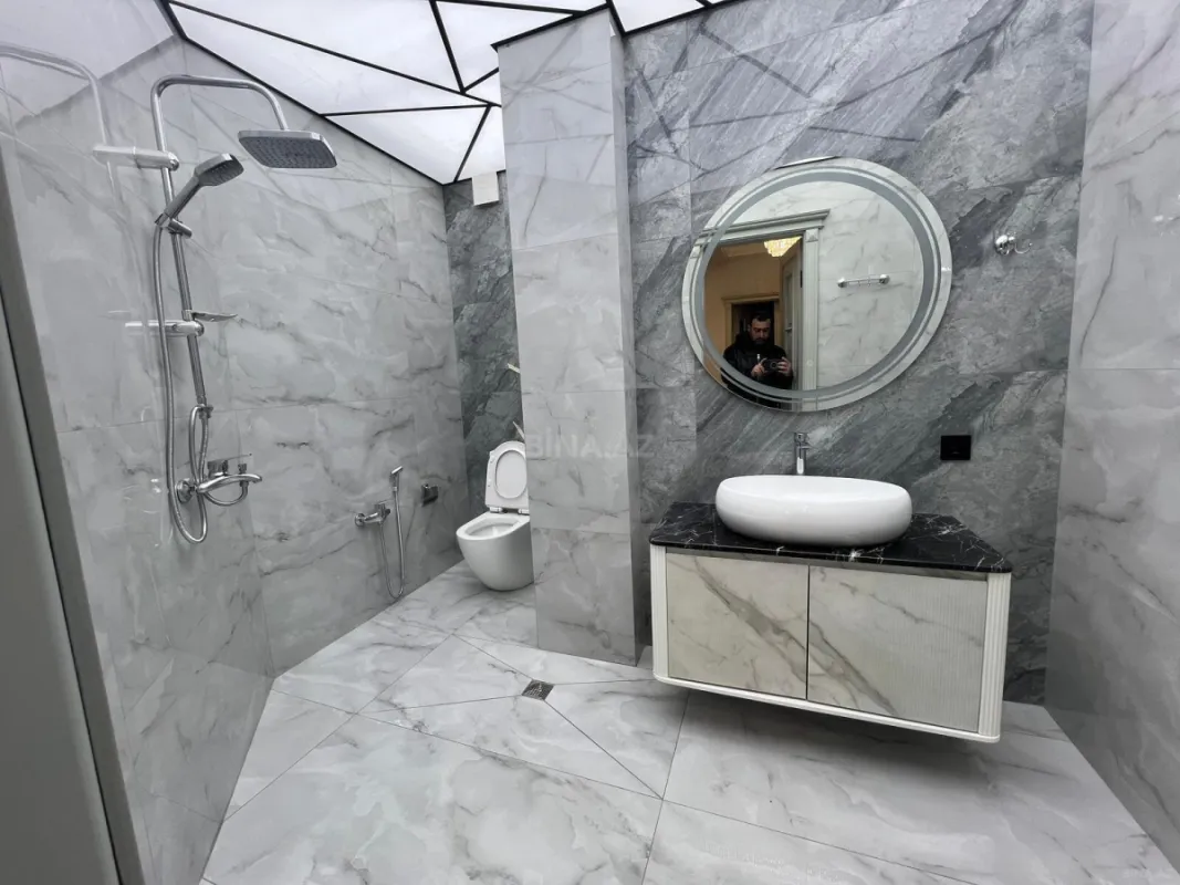 Satılır 3 otaqlı mənzil 150 m²