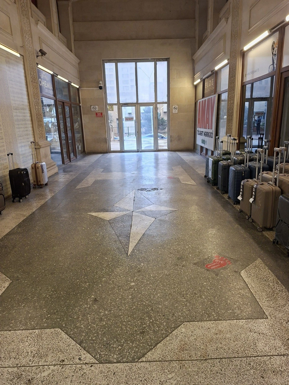 Kirayə verilir obyekt 80 m²