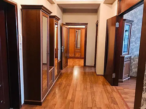 Kirayə verilir 3 otaqlı mənzil 90 m²