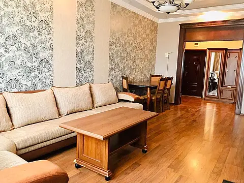 Kirayə verilir 3 otaqlı mənzil 90 m²