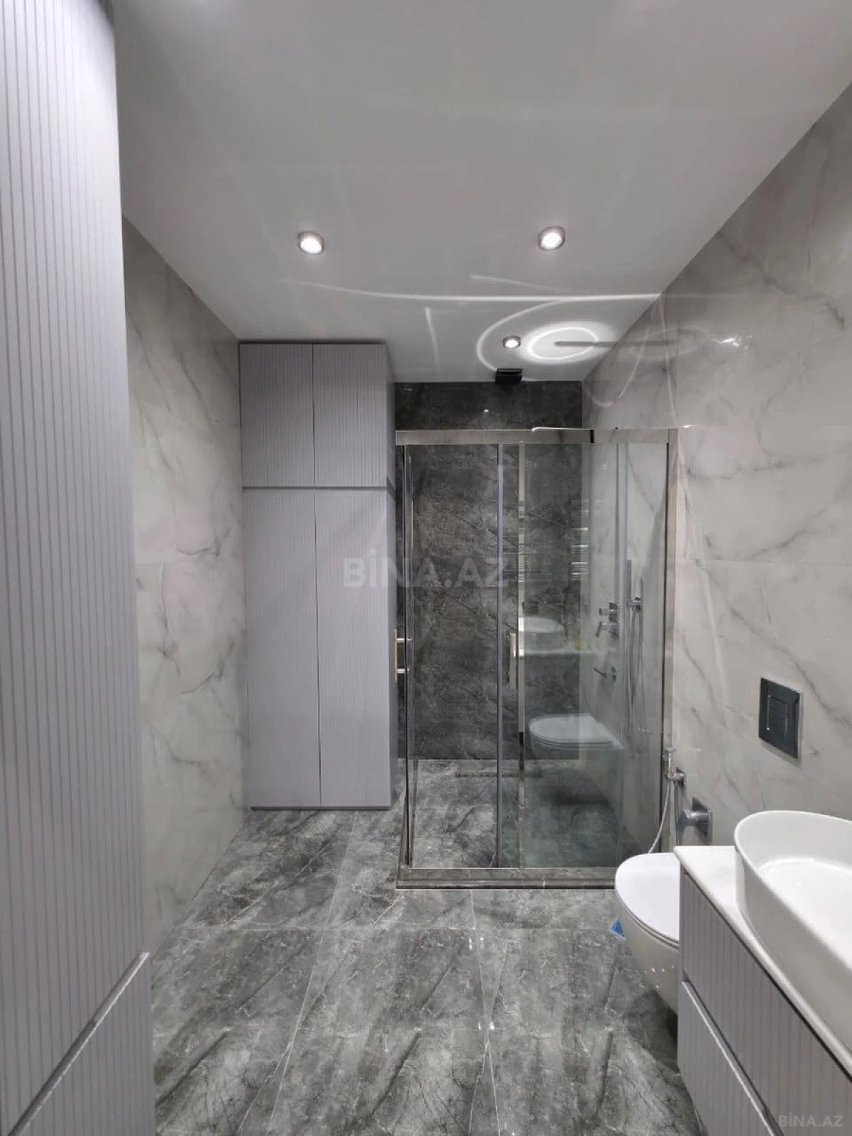 Satılır 2 otaqlı mənzil 68 m²