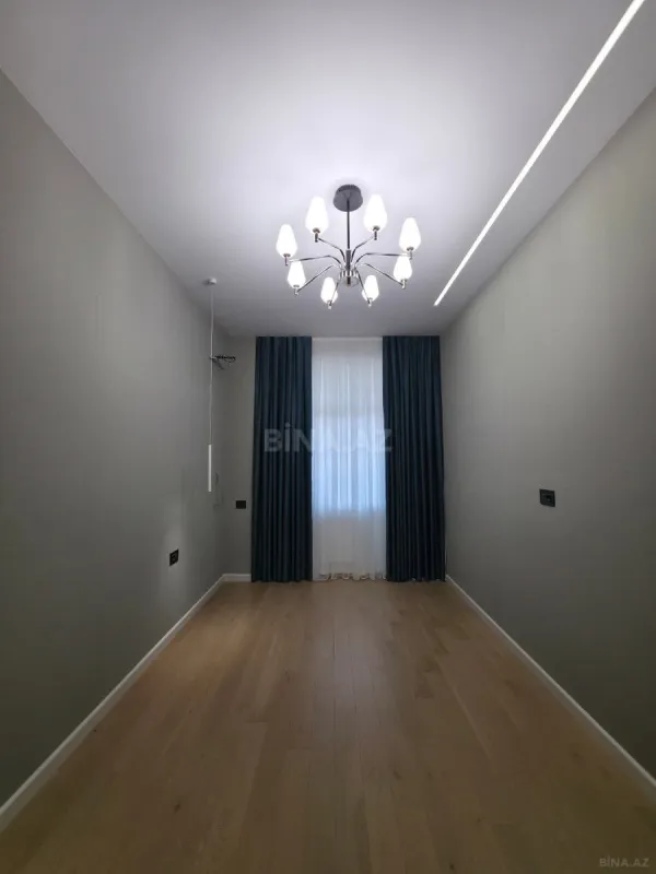 Satılır 2 otaqlı mənzil 68 m²