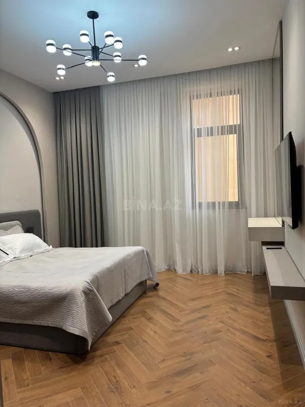 Kirayə verilir 2 otaqlı mənzil 80 m²