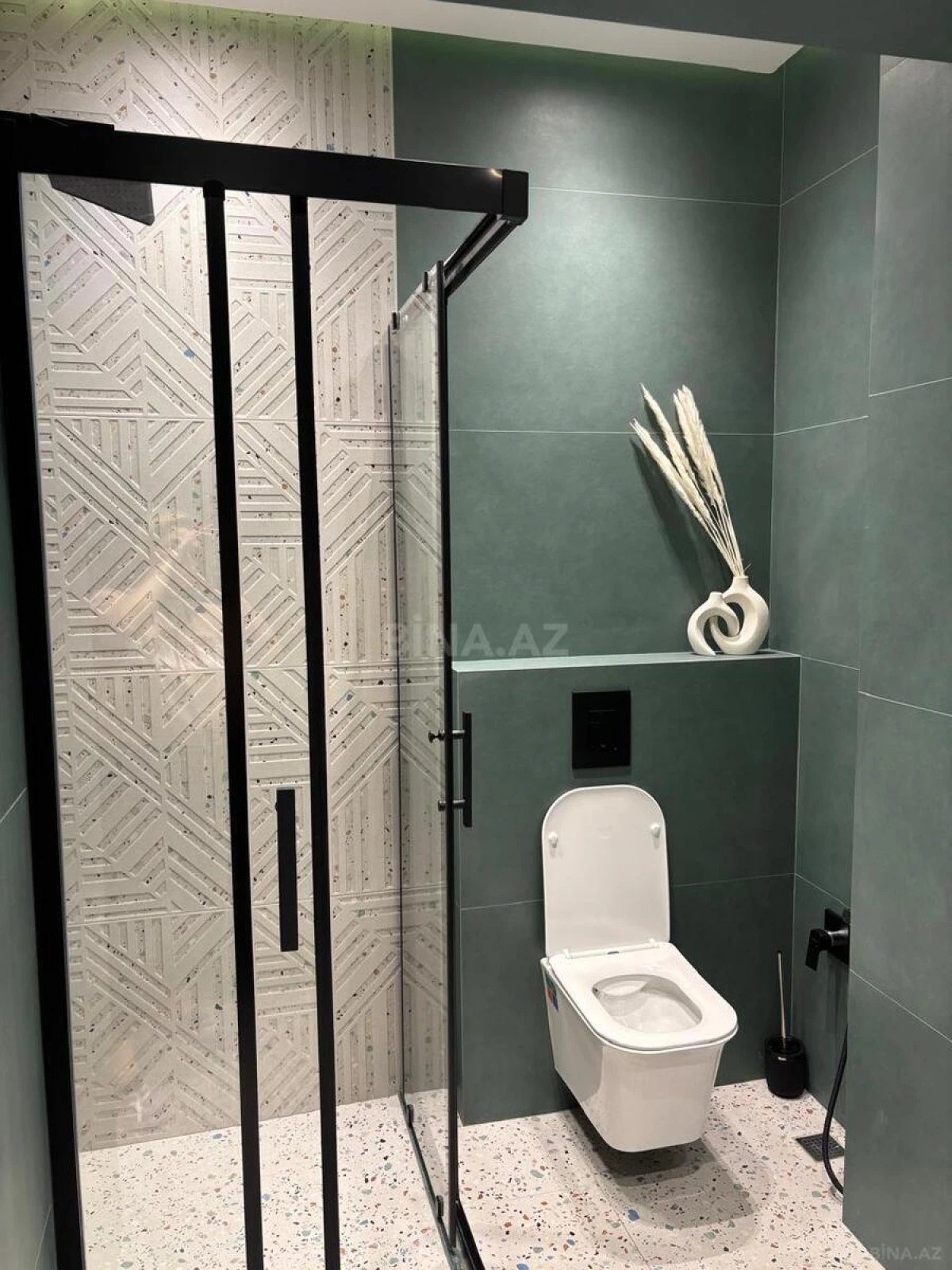 Kirayə verilir 2 otaqlı mənzil 80 m²