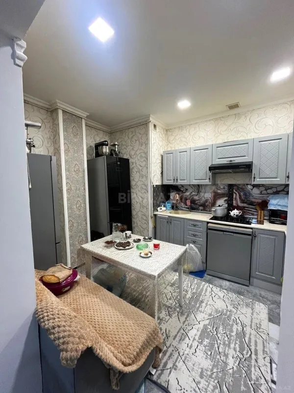 Satılır 3 otaqlı mənzil 95 m²
