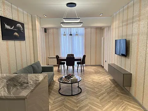 Kirayə verilir 2 otaqlı mənzil 70 m² — Bakı 2 otaq 70.00 m²