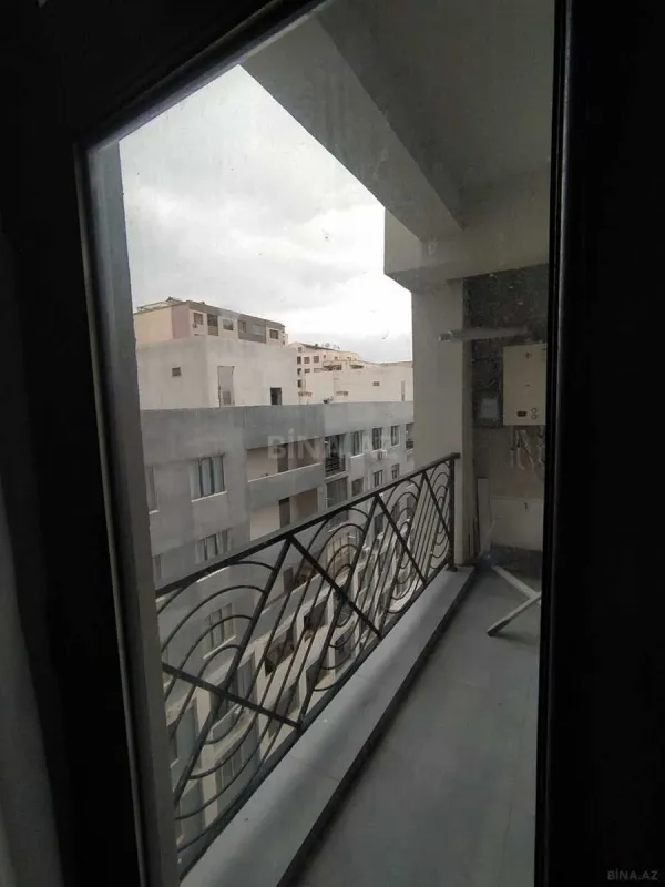 Kirayə verilir 2 otaqlı mənzil 110 m²