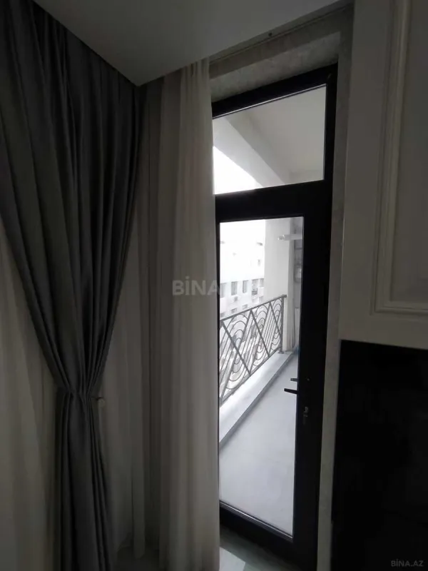 Kirayə verilir 2 otaqlı mənzil 110 m²