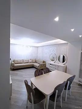 Kirayə verilir 2 otaqlı mənzil 110 m²