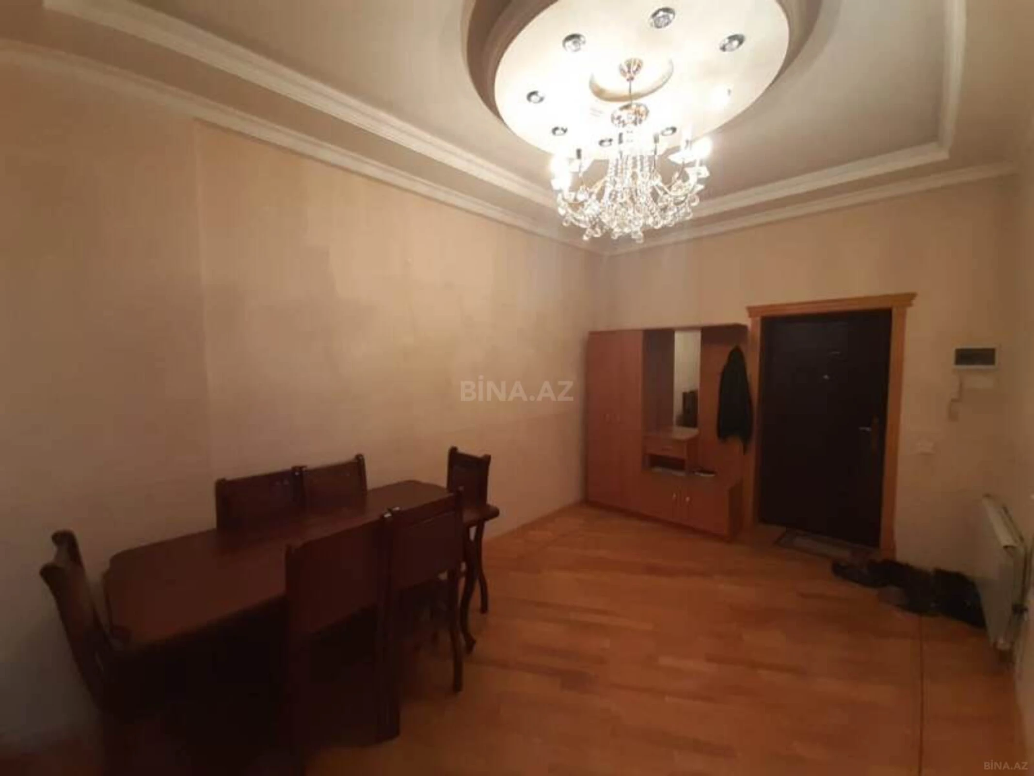 Satılır 2 otaqlı mənzil 90 m²