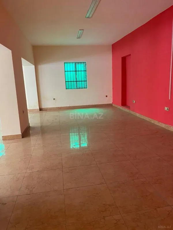 Satılır obyekt 180 m²