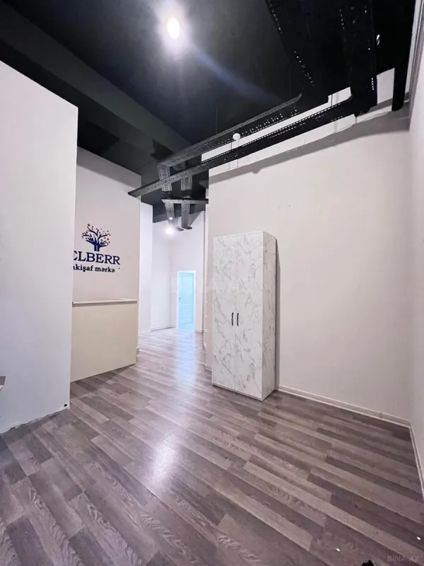 Kirayə verilir 4 otaqlı ofis 160 m²