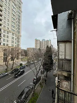 Satılır 3 otaqlı mənzil 70 m²