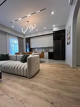 Kirayə verilir 3 otaqlı mənzil 140 m²