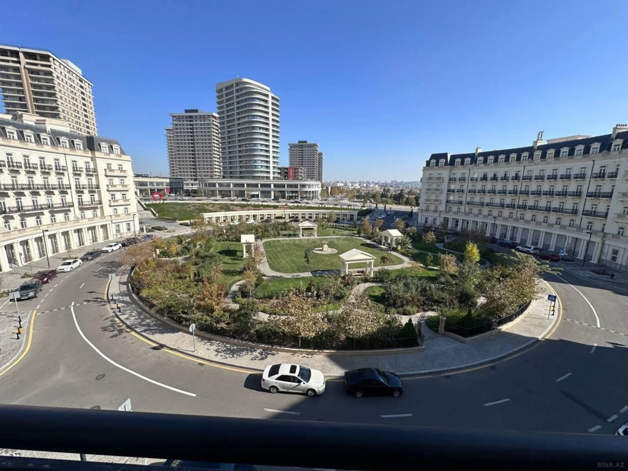 Kirayə verilir 3 otaqlı mənzil 140 m²