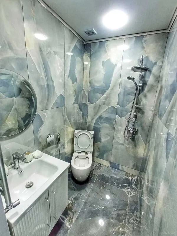 Satılır 4 otaqlı mənzil 179 m²