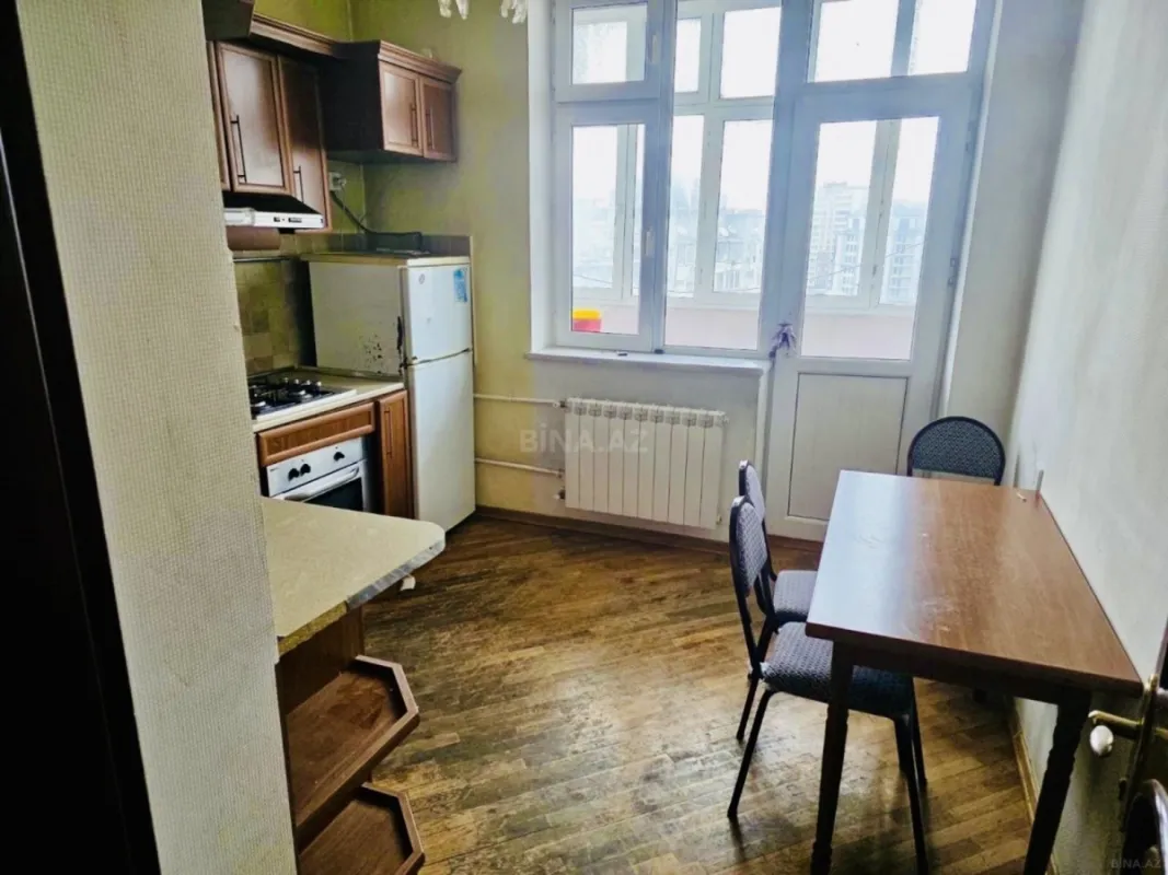 Kirayə verilir 2 otaqlı mənzil 100 m²