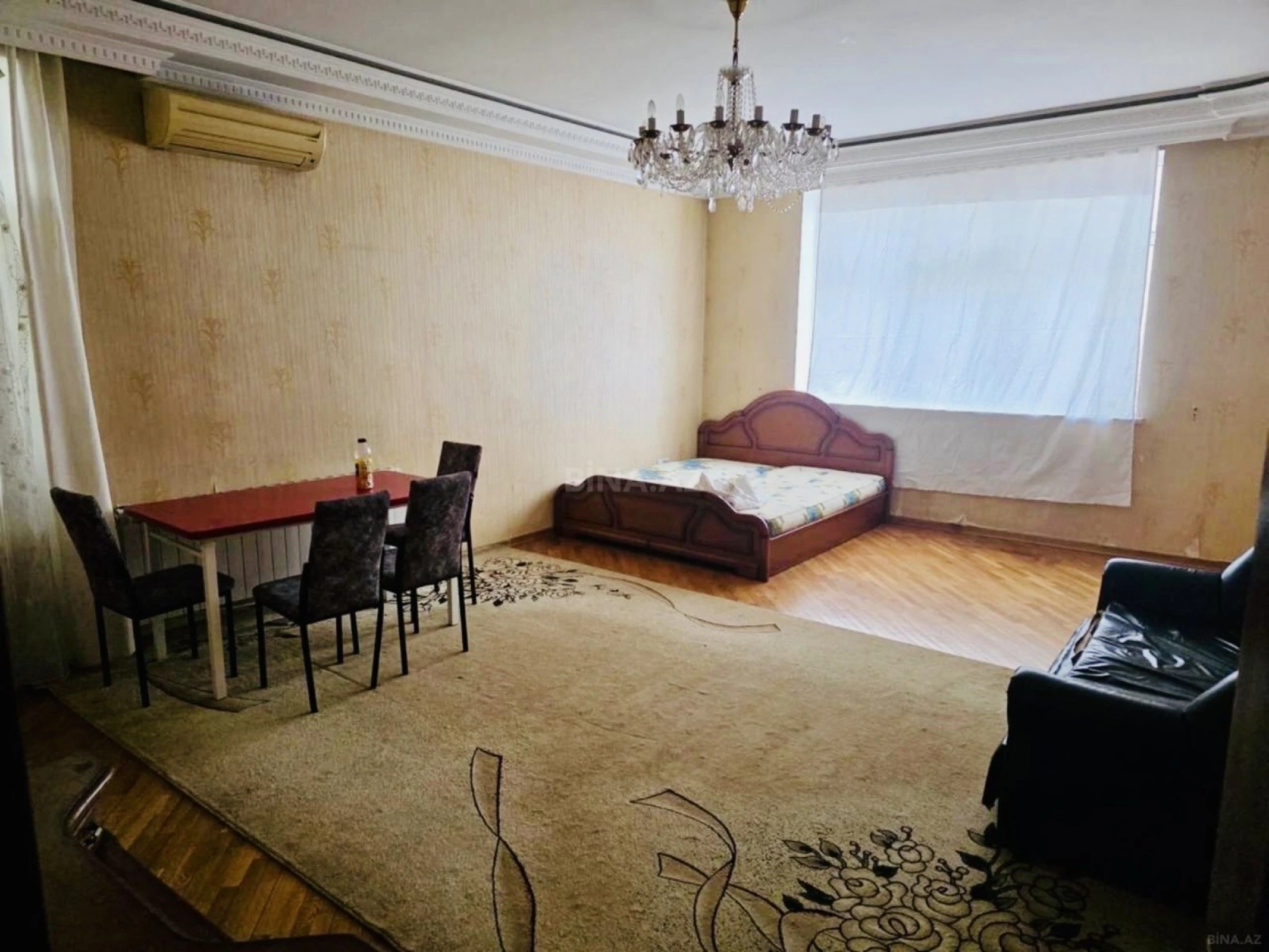 Kirayə verilir 2 otaqlı mənzil 100 m²