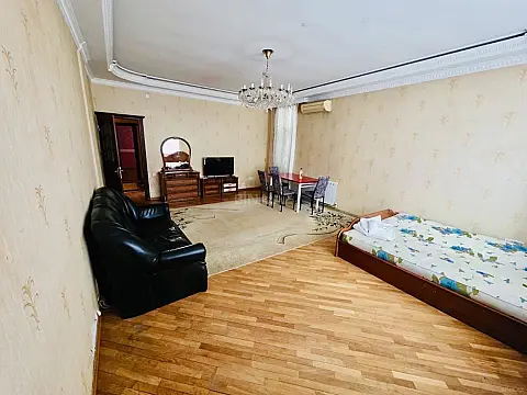 Kirayə verilir 2 otaqlı mənzil 100 m² — Bakı 2 otaq 100.00 m²