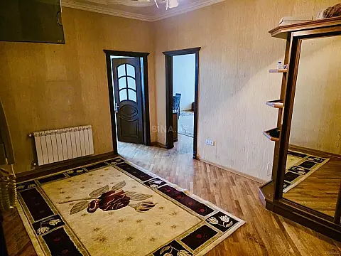 Kirayə verilir 2 otaqlı mənzil 100 m²