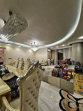 Satılır 3 otaqlı mənzil 250 m²