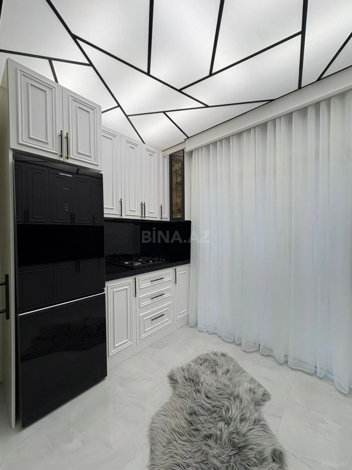 Satılır 3 otaqlı mənzil 95 m²