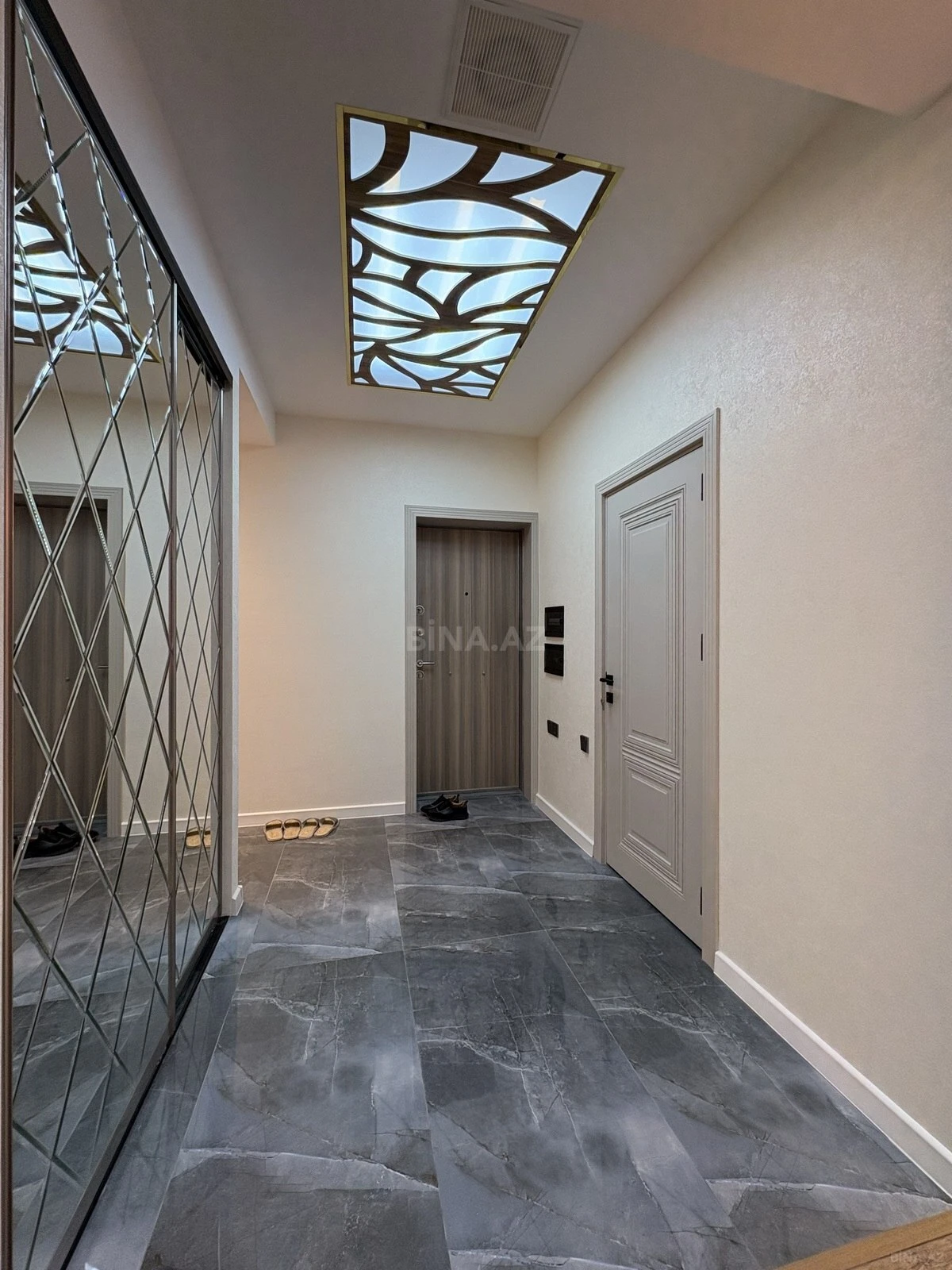 Satılır 3 otaqlı mənzil 100 m²