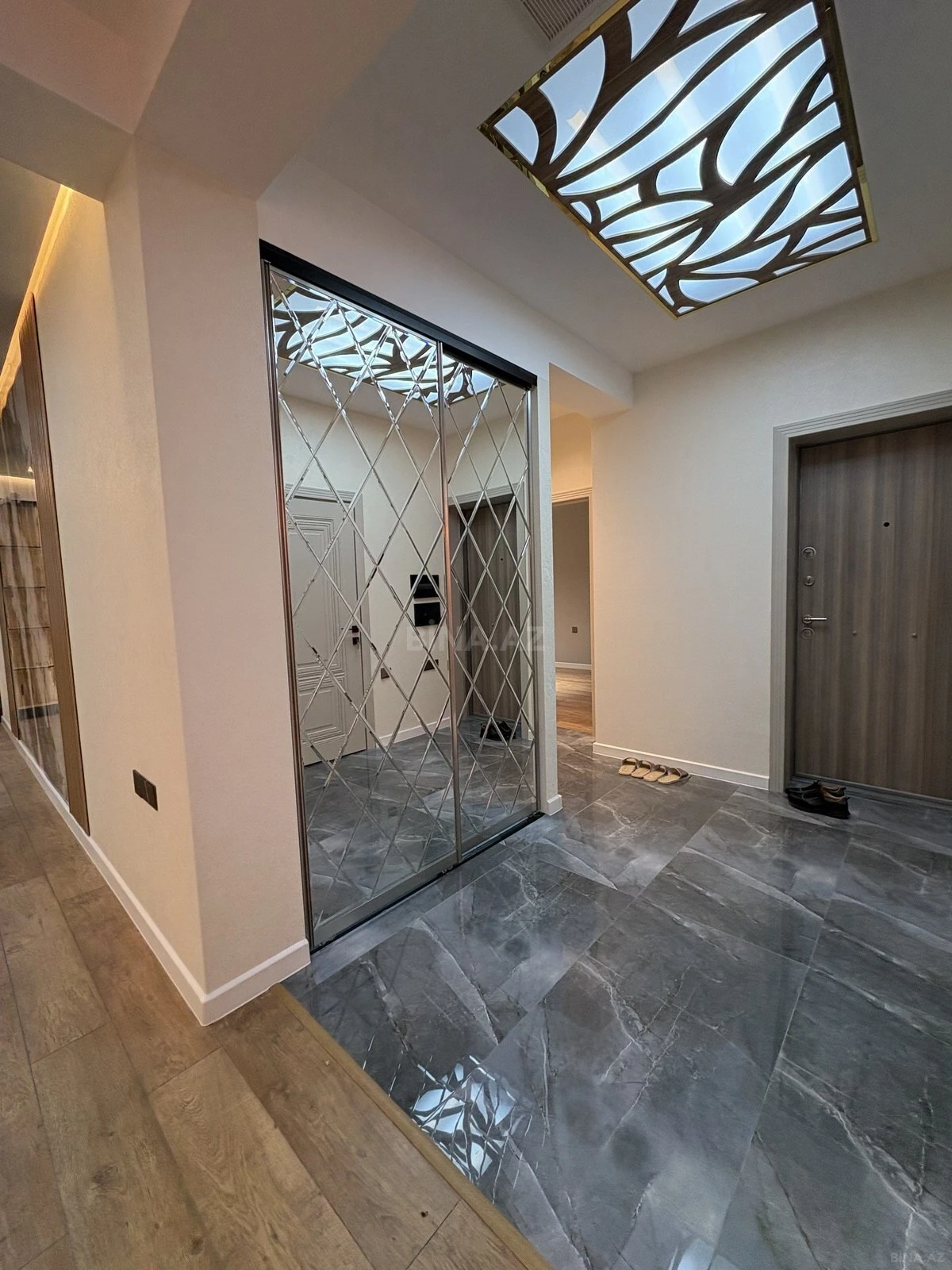 Satılır 3 otaqlı mənzil 100 m²