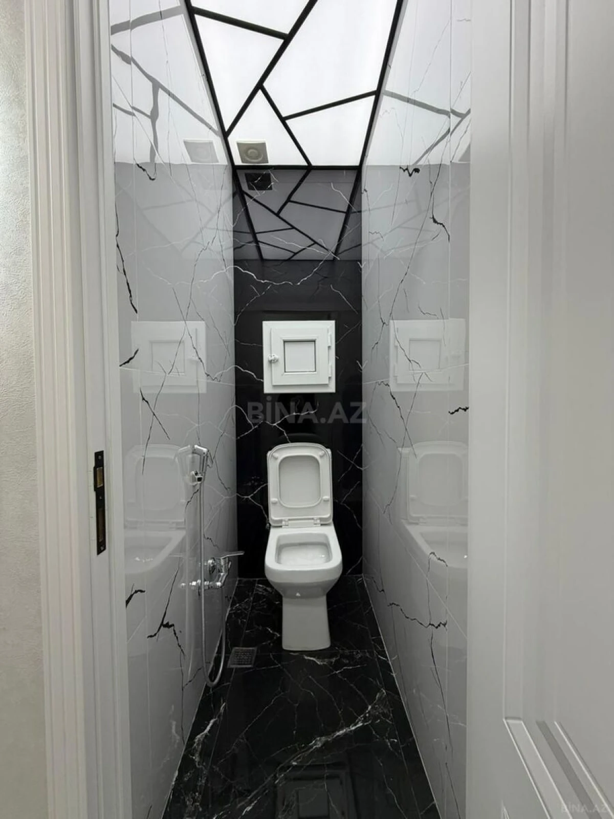 Satılır 2 otaqlı mənzil 55 m²