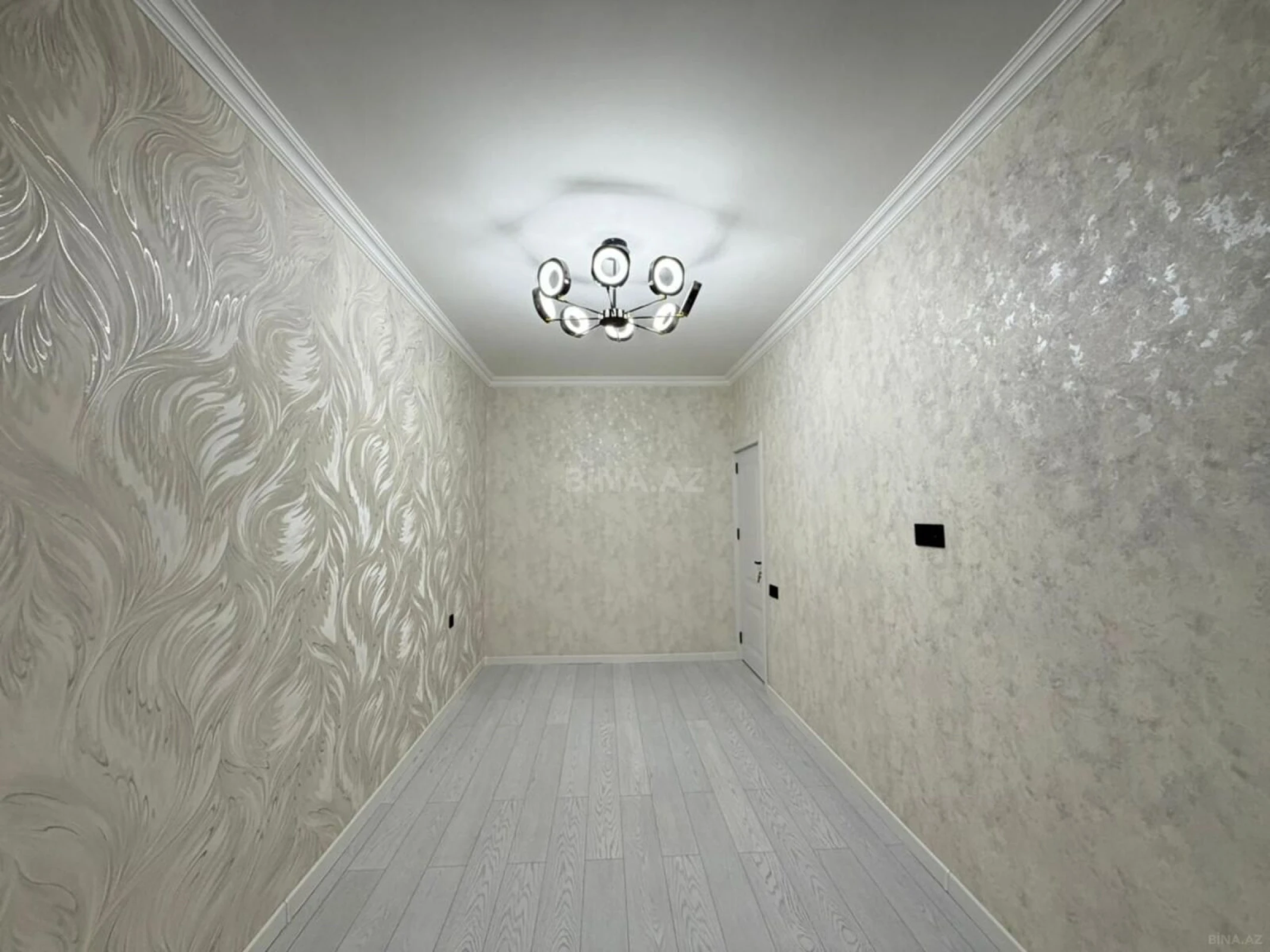 Satılır 2 otaqlı mənzil 55 m²