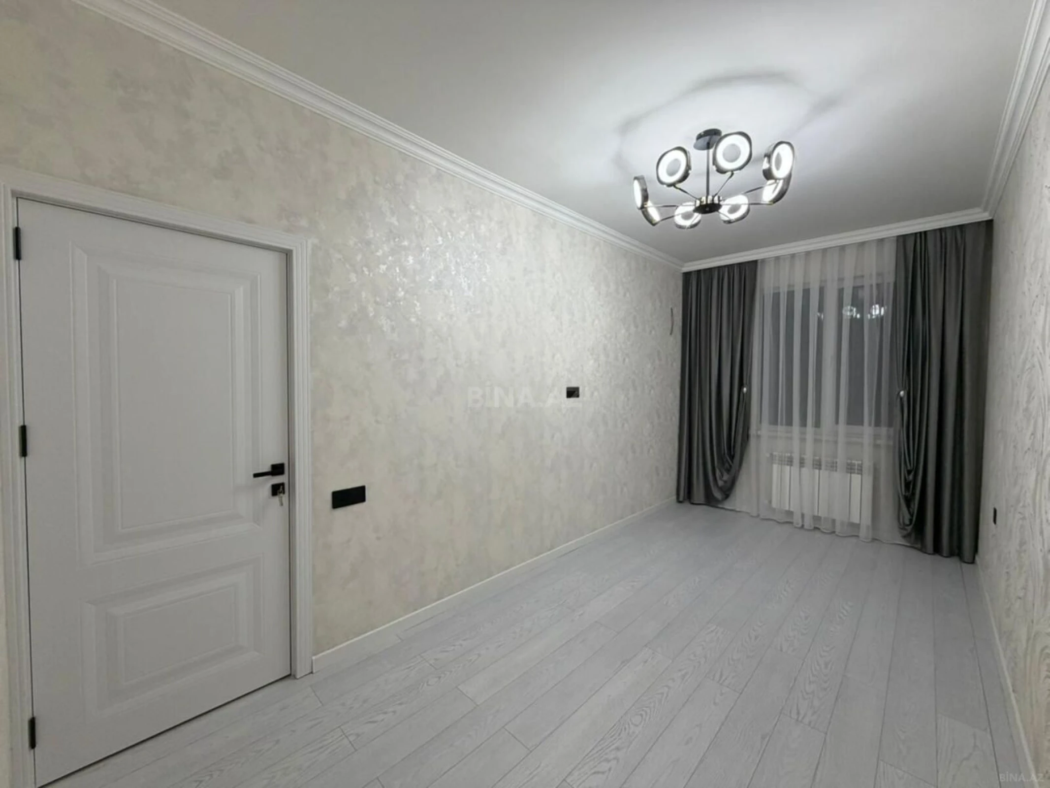 Satılır 2 otaqlı mənzil 55 m²