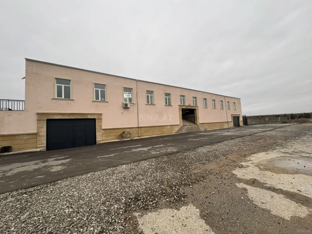 Kirayə verilir obyekt 1100 m²