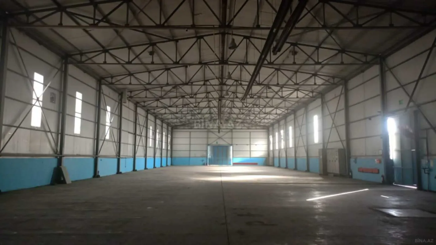 Satılır obyekt 1600 m²