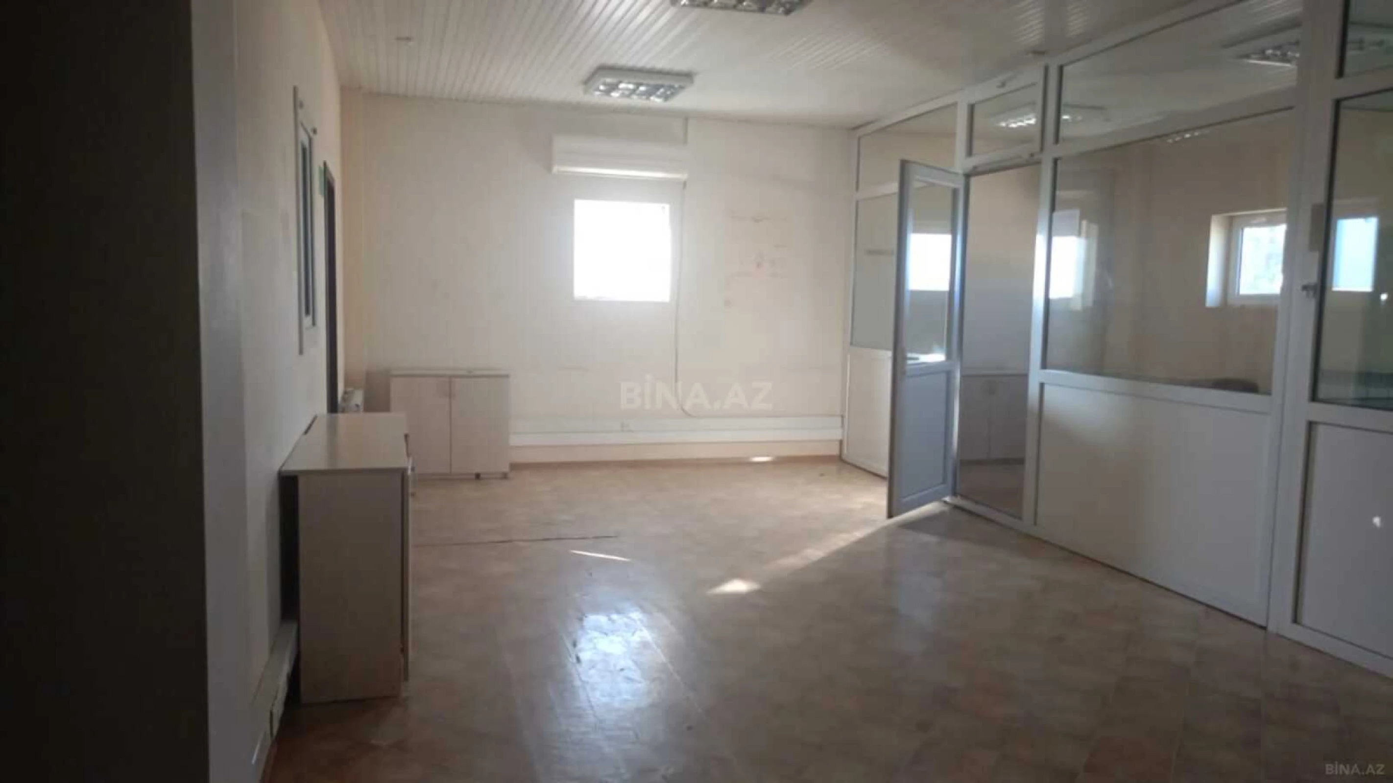 Satılır obyekt 1600 m²