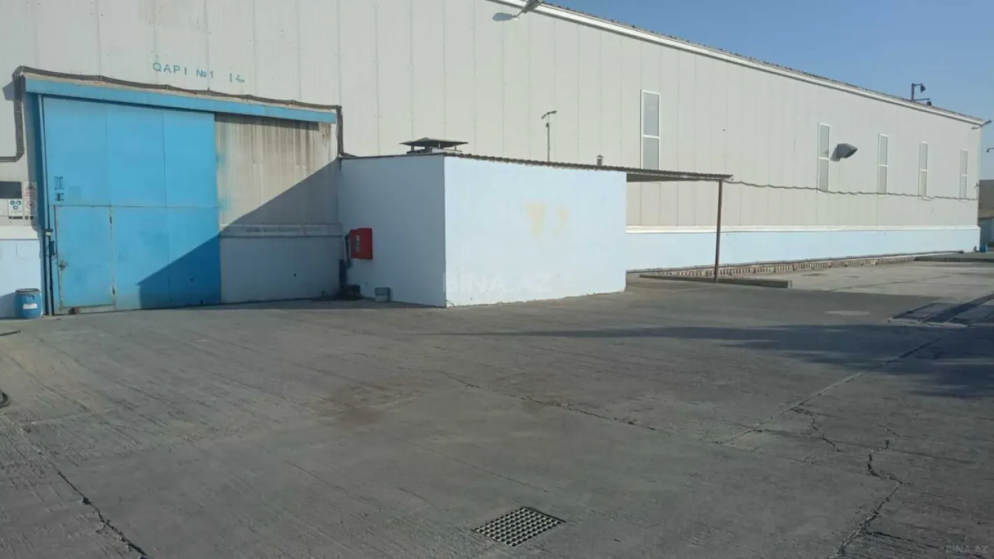 Satılır obyekt 1600 m²