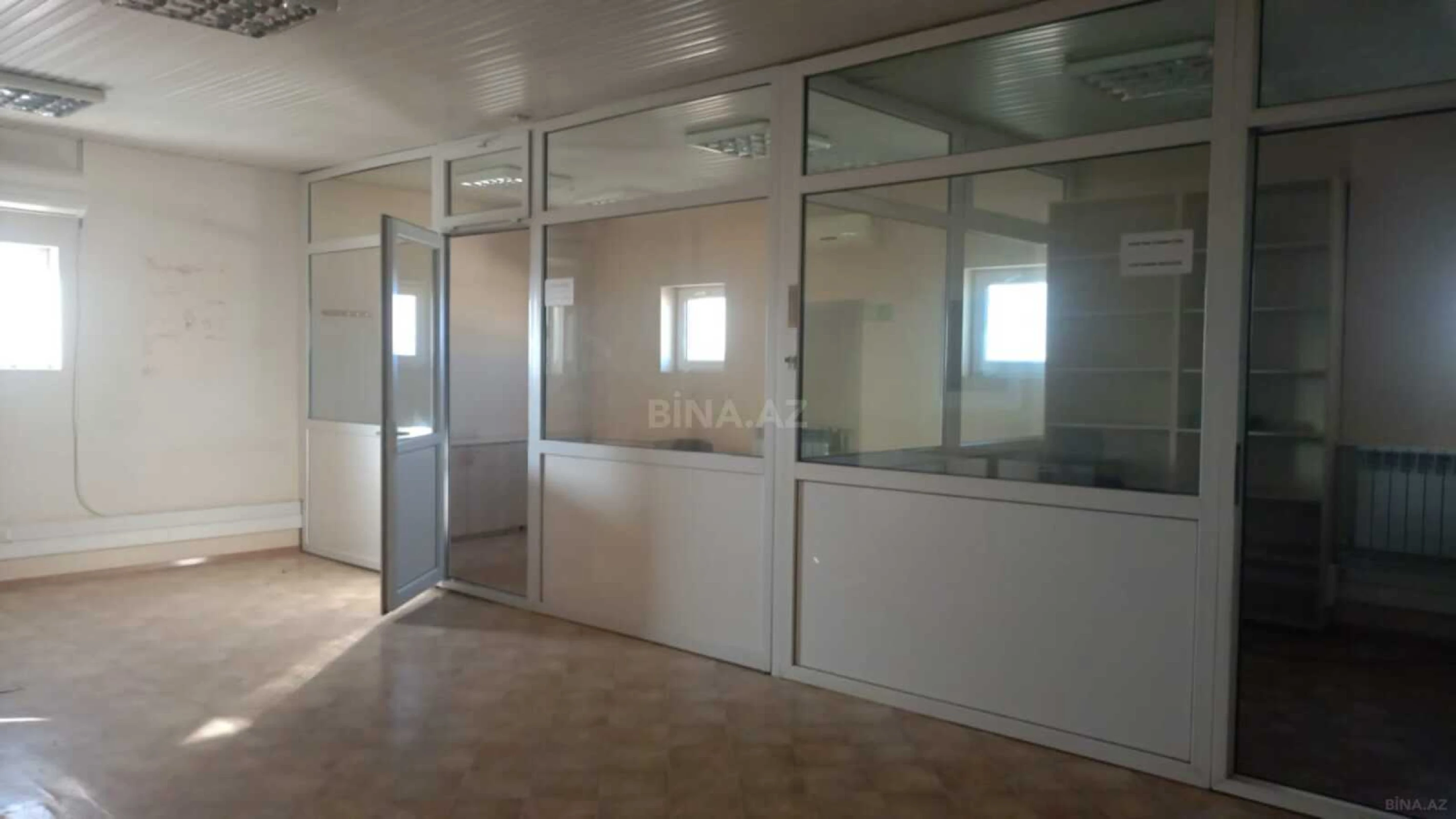 Satılır obyekt 1600 m²