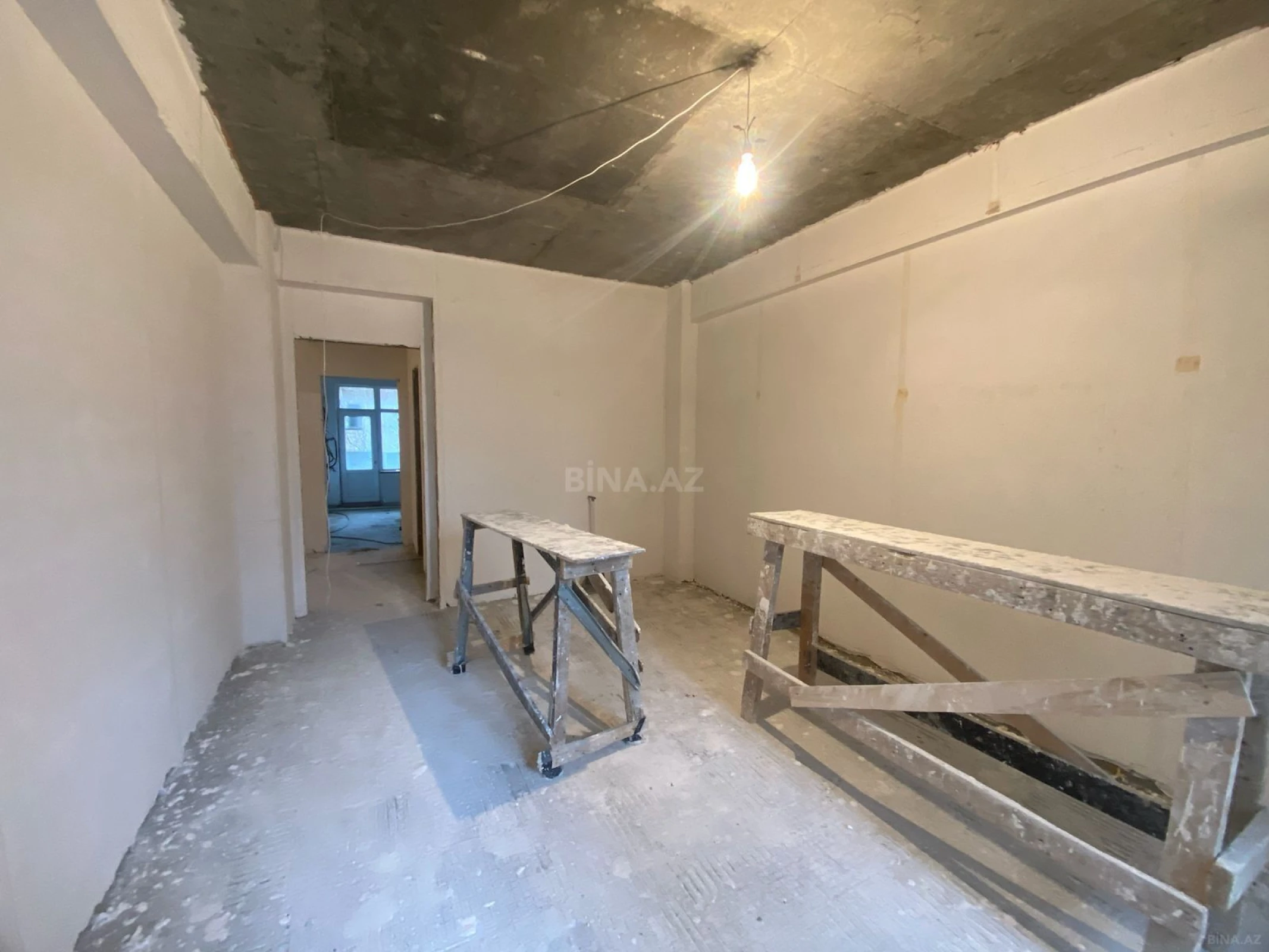 Satılır 2 otaqlı mənzil 115 m²