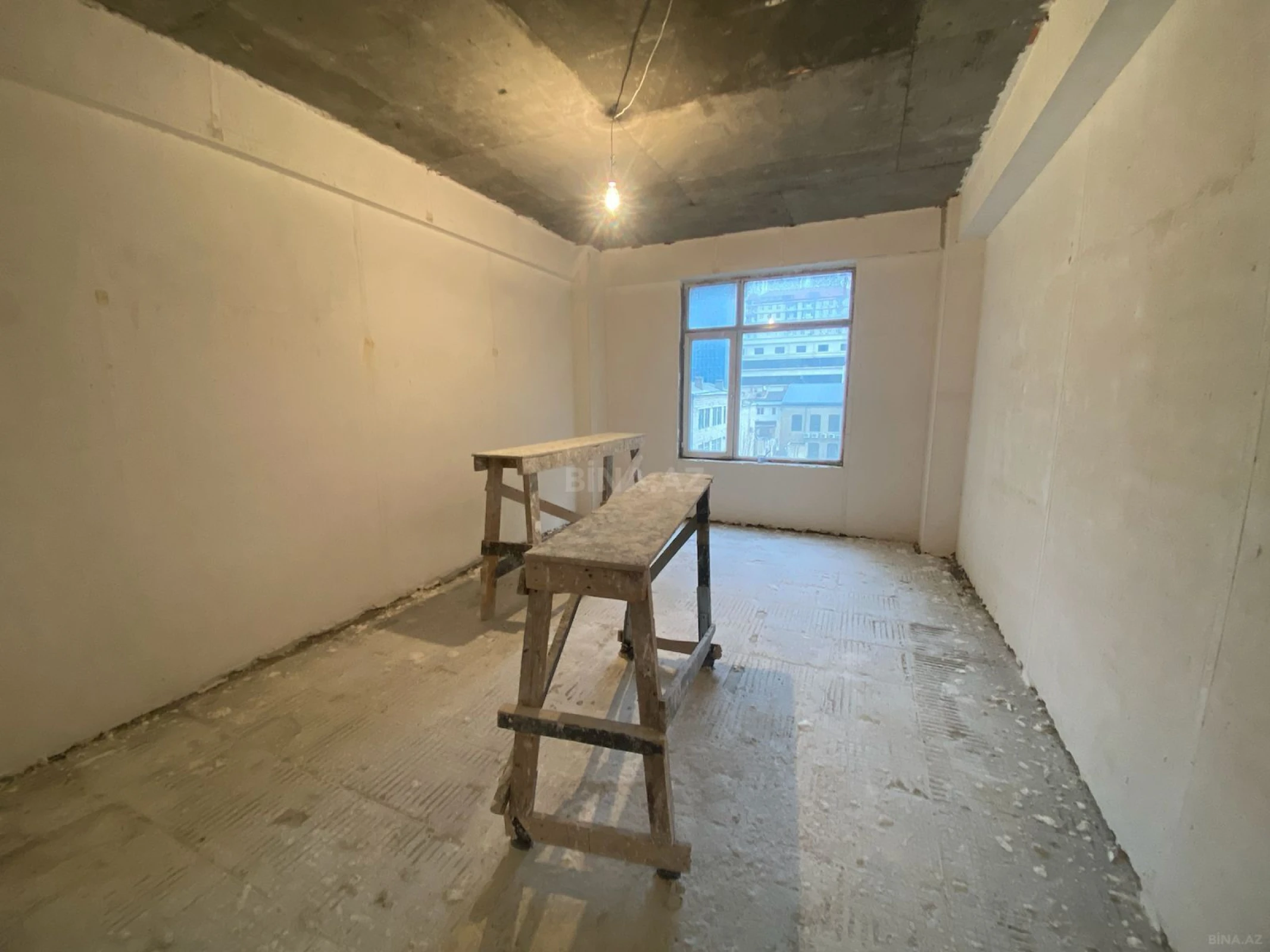 Satılır 2 otaqlı mənzil 115 m²