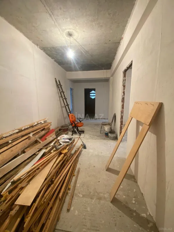 Satılır 2 otaqlı mənzil 115 m²