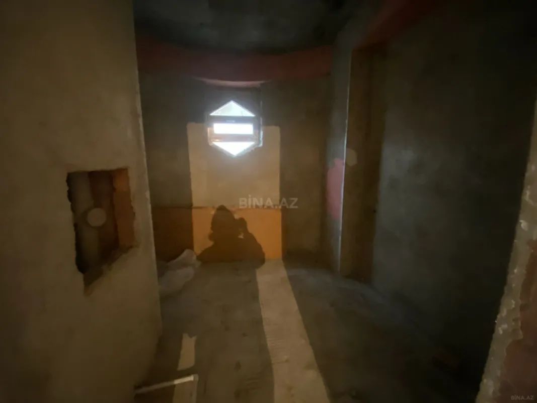 Satılır 2 otaqlı mənzil 115 m²