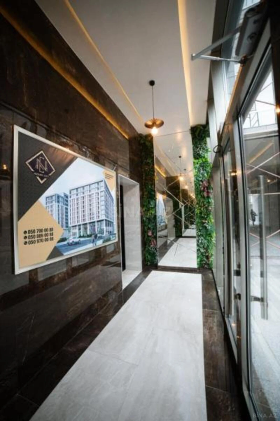 Satılır 4 otaqlı mənzil 171 m²
