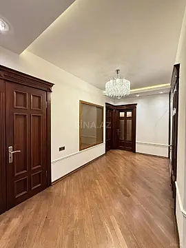 Satılır 3 otaqlı mənzil 100 m² — Bakı, İnşaatçılar 3 otaq 100.00 m²