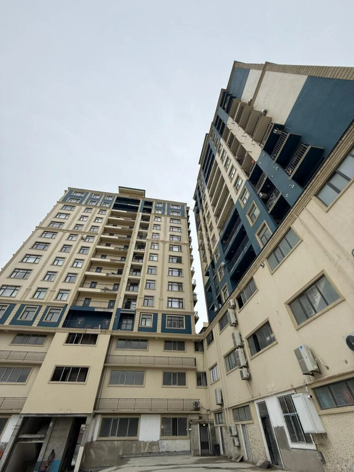 Satılır 2 otaqlı mənzil 56.3 m²