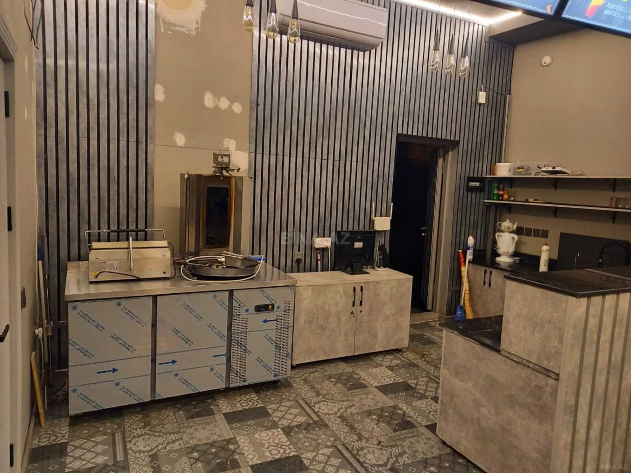 Satılır obyekt 122 m²