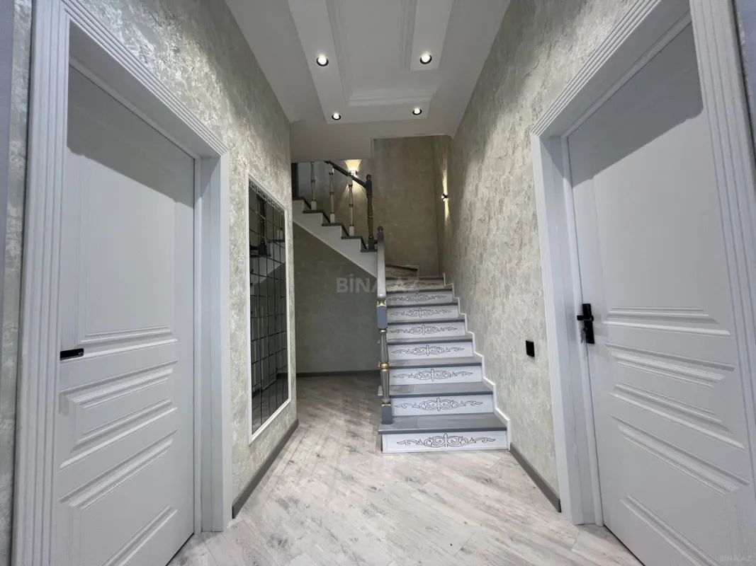 Satılır 4 otaqlı həyət evi 130 m²