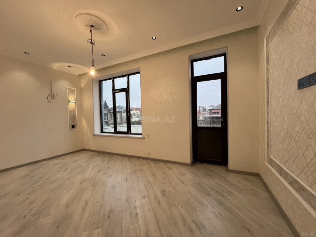 Satılır 4 otaqlı həyət evi 130 m²