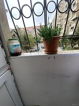 Satılır 4 otaqlı mənzil 110 m²